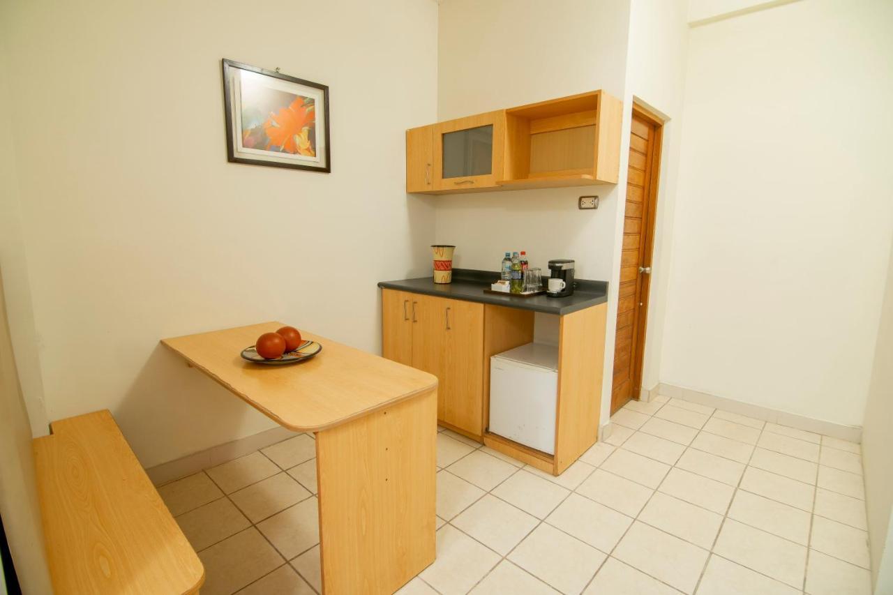 El Dorado Express Hotel Ικίτος Εξωτερικό φωτογραφία