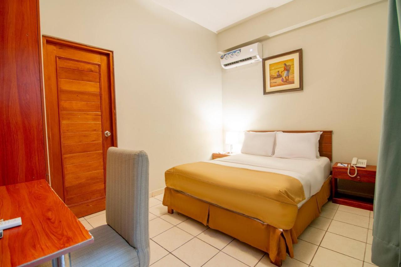 El Dorado Express Hotel Ικίτος Εξωτερικό φωτογραφία